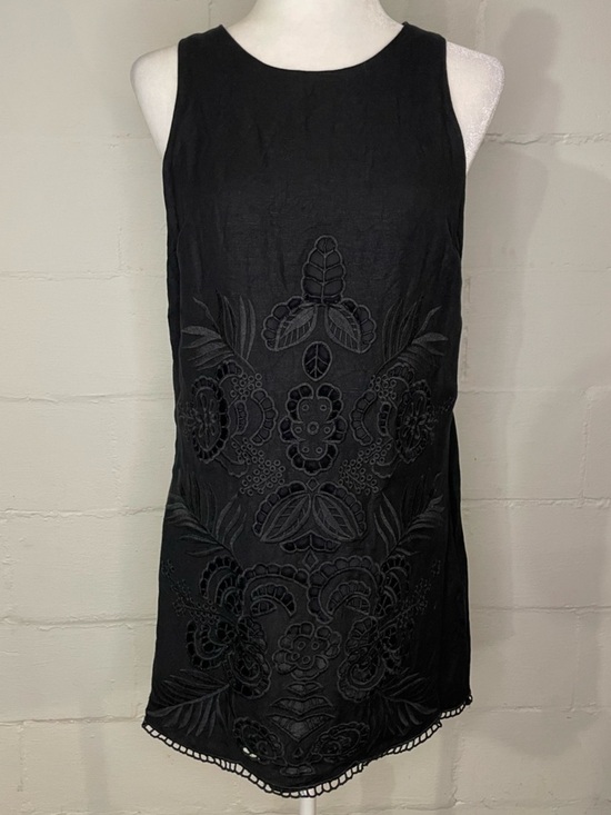 Sanctuary Dresses & Skirts - Sanctuary Black Embroidered Sleeveless Mini Dress
